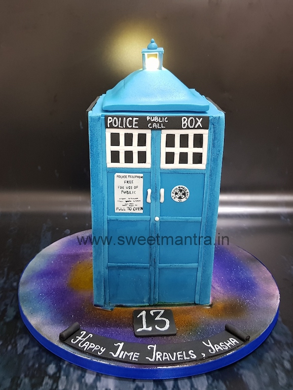 Dr.Who Tardis telephone booth shaped 3D fondant cake in Pune