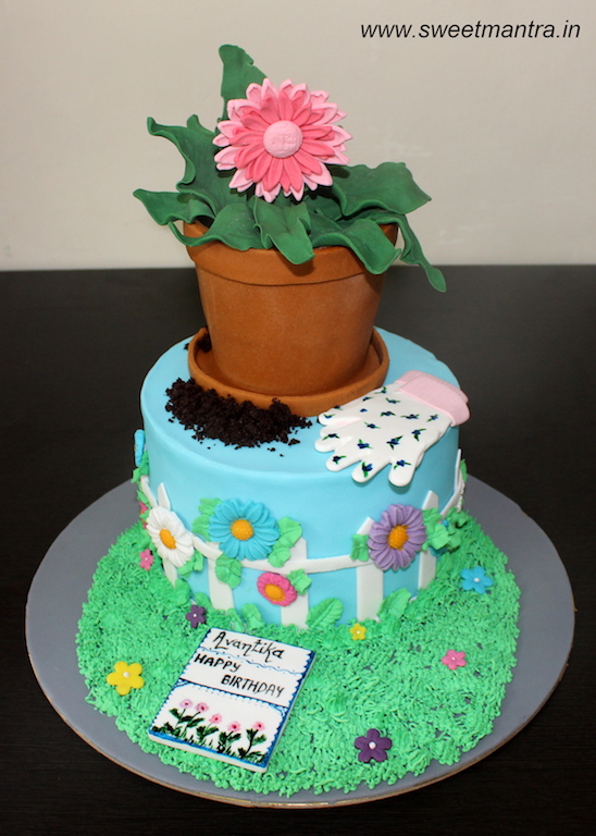 Gardening theme flower pot shaped 3D birthday cake in Pune