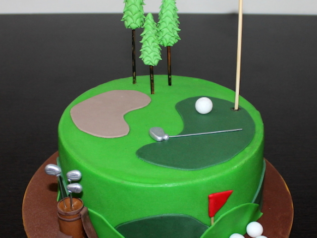 Golf theme customized cake for grandpas birthday in Pune