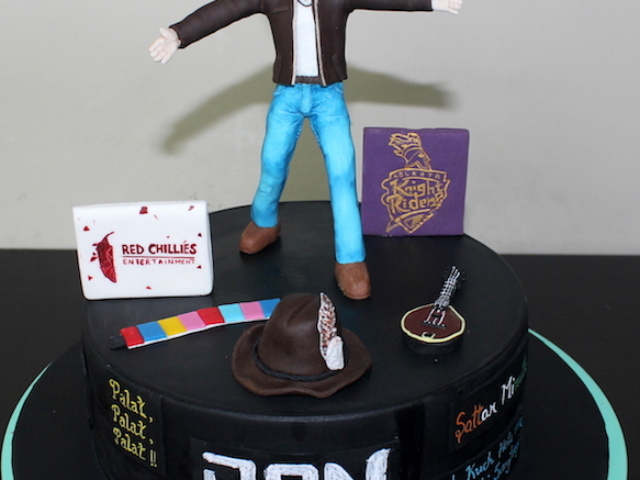 Shahrukh Khan theme customized cake for SRK fan’s birthday in Pune