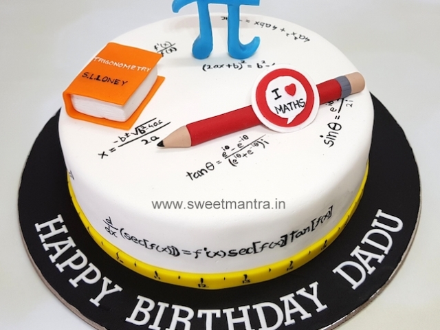 Customized cake for Maths professor's birthday in Pune