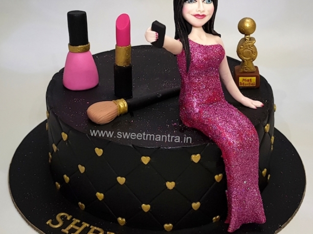 Top model theme cake for fashion girl's birthday in Pune