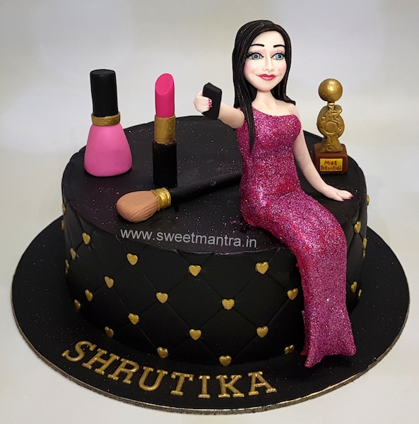 Top model theme cake for fashion girl's birthday in Pune