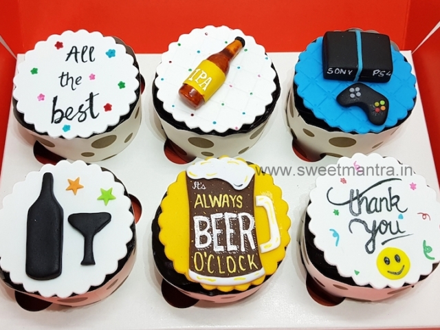Farewell theme customised cupcakes in Pune