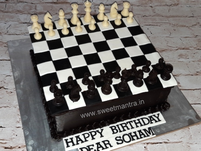 Chess theme cake in Pune