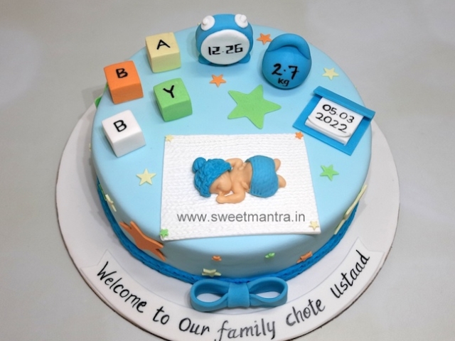 Customised cake to welcome newborn baby boy