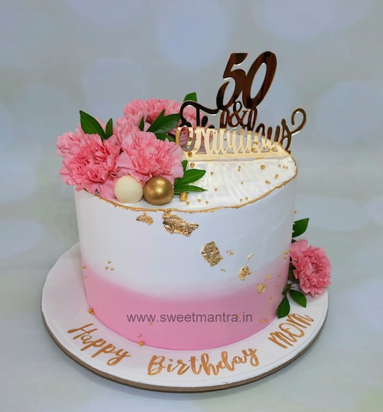 Fresh flowers cake