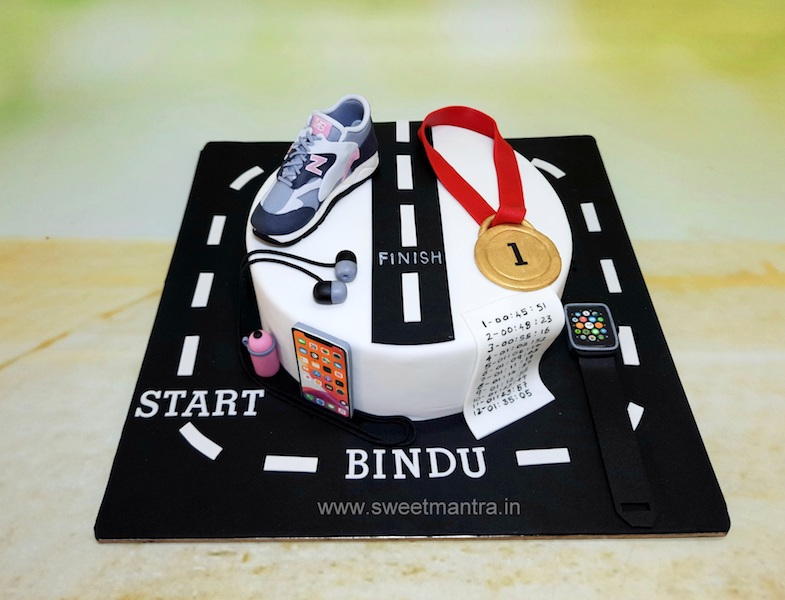 Marathon theme cake for a runner