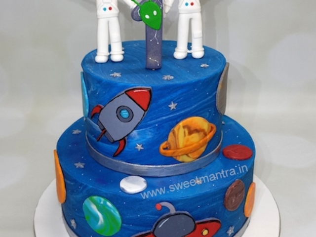 Space theme cake for twin's 1st birthday
