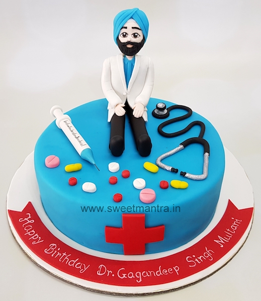 Doctor theme cake