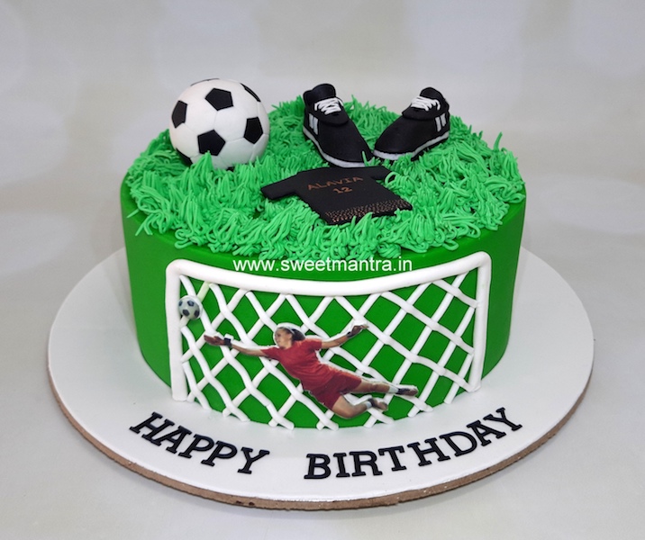 Football field cake