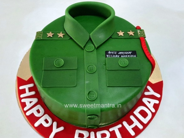 Soldier uniform cake