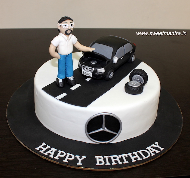 Mercedes theme cake