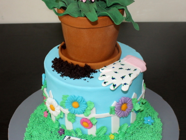 Gardening theme cake