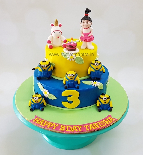 Minion Birthday cake