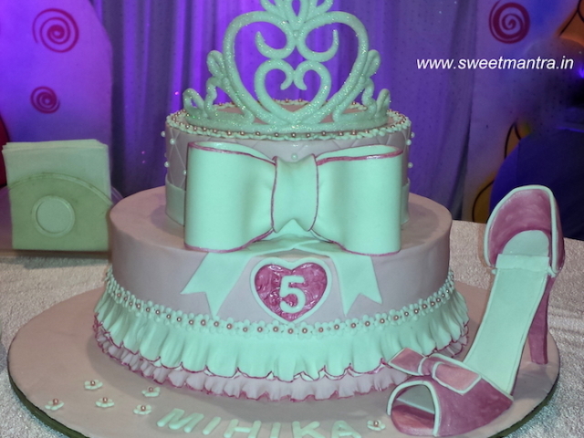 Cinderella theme 2 tier cake