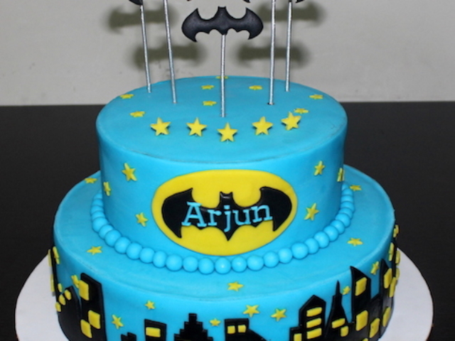 Batman superhero cake
