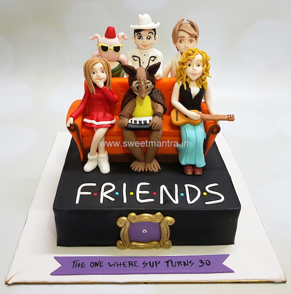 FRIENDS characters cake