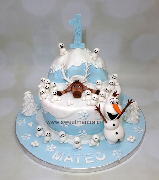 Olaf 2 tier cake