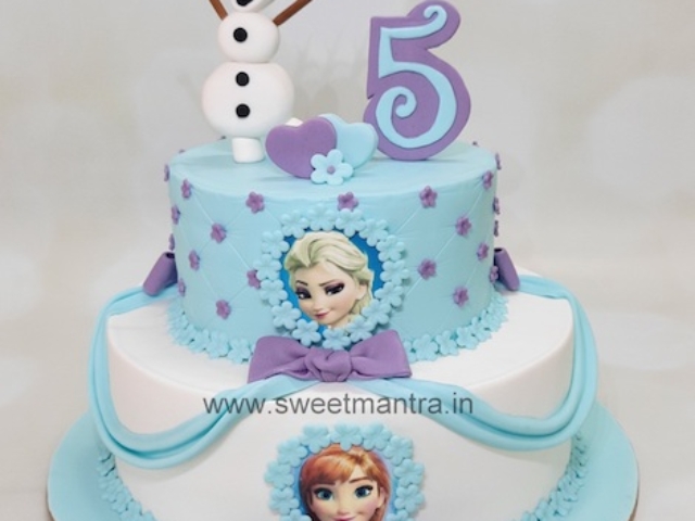 Frozen Elsa Anna cake
