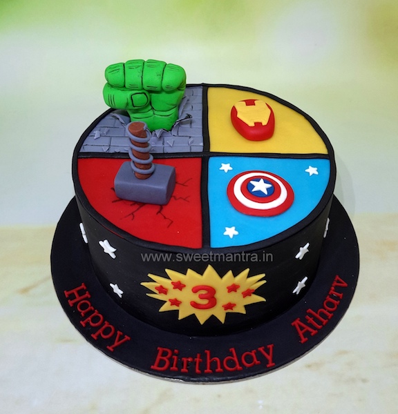 Avengers theme cake