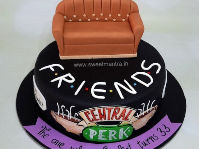 Central Perk and FRIENDS cake