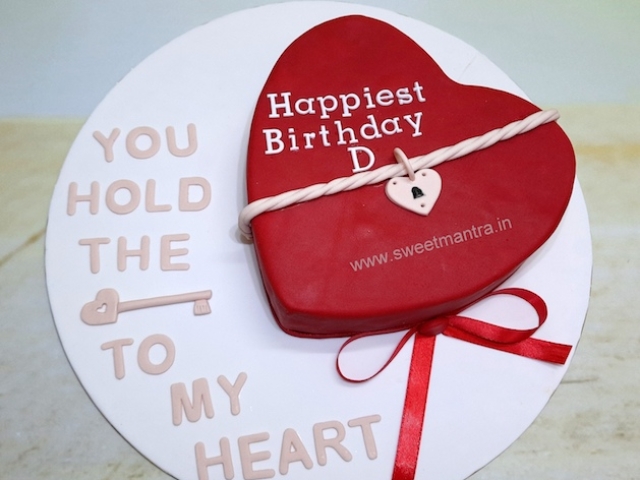Birthday cake for fiance