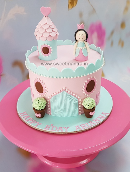 Castle theme cake for a girl