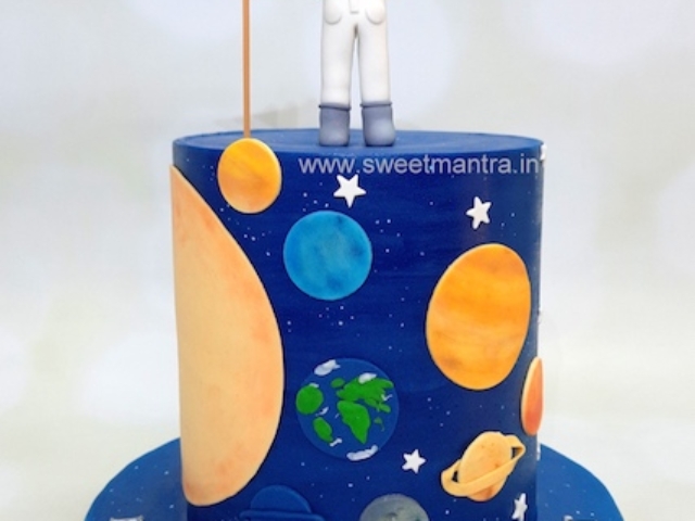 Astronaut Space cake