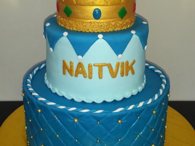 Golden crown Prince cake