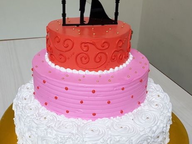 Anniversary Cream cake