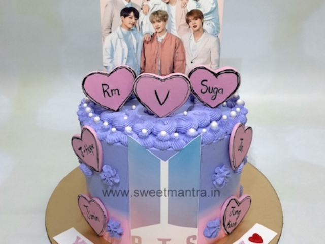 BTS fan cake