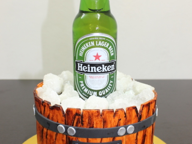 Beer barrel design cake