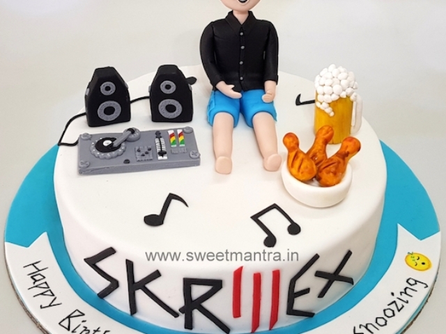 DJ Console cake