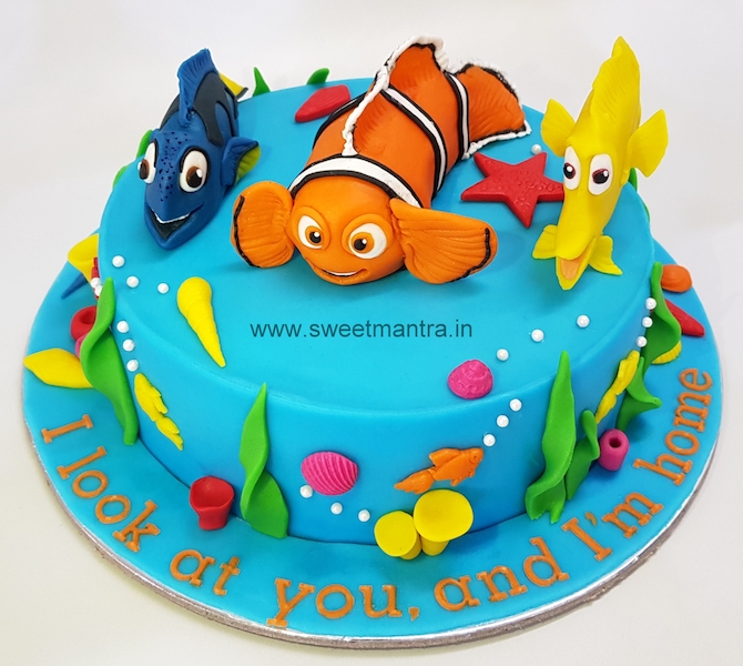 Finding Nemo theme cake