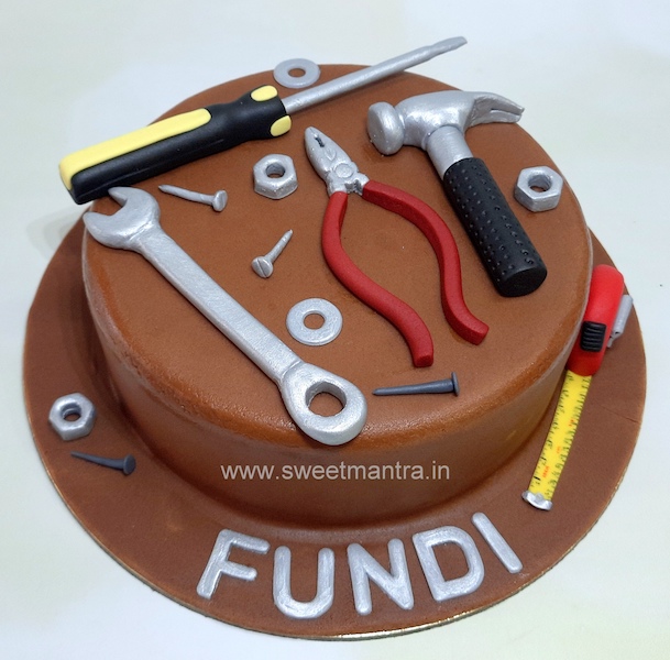 Hardware tools cake
