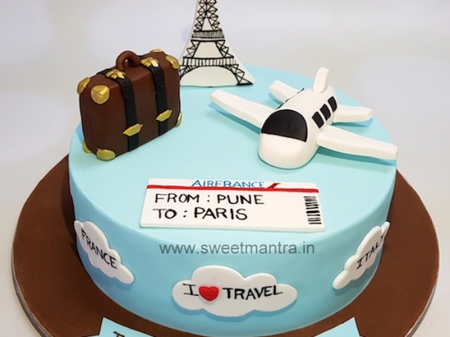 Paris travel cake