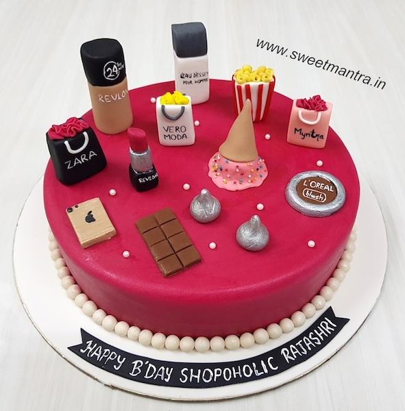 Shopaholic theme cake