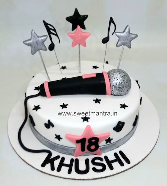Singer theme cake