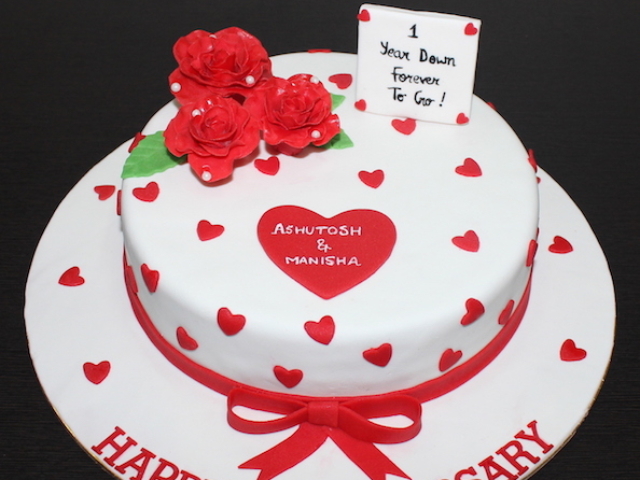 Special Designer Anniversary cake