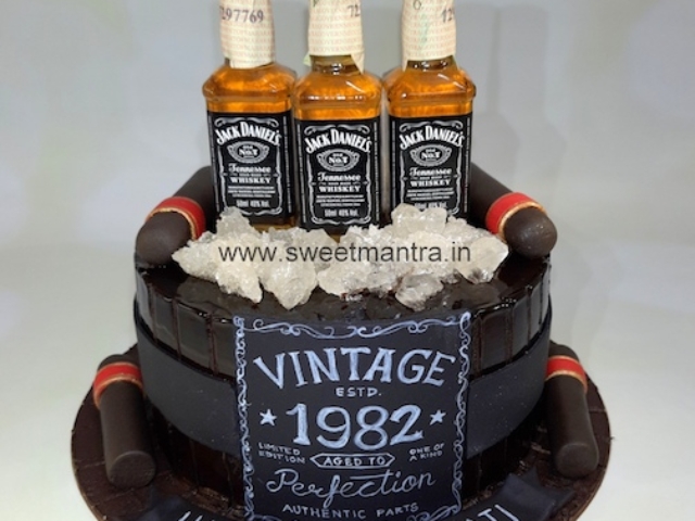 Whiskey and Cigar cake