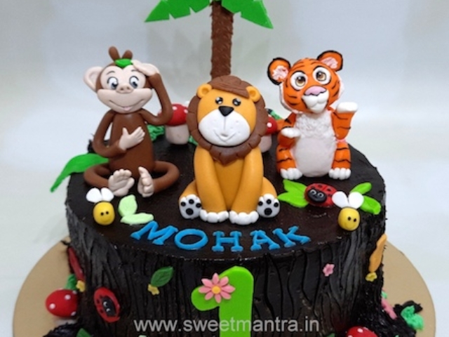 1st birthday jungle cake