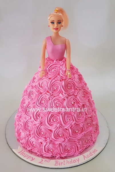 Barbie cream cake