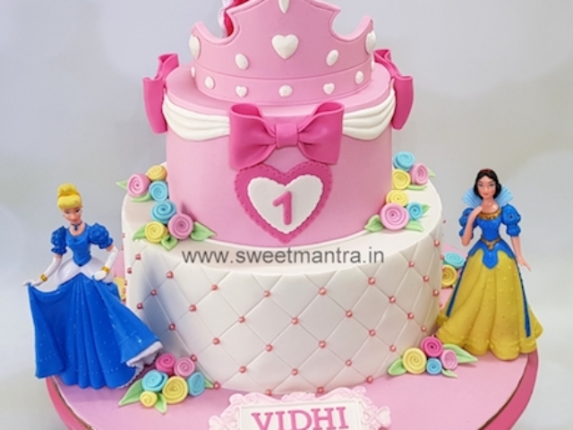 Favorite Princesses cake