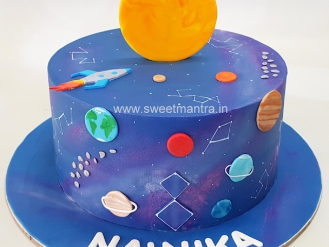 Galaxy theme cake