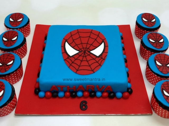 Spiderman face cake