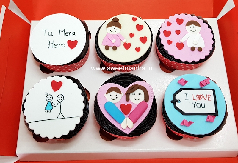 Valentine theme cupcakes