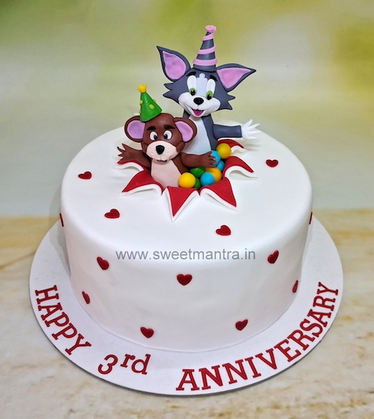 Tom and Jerry cake for anniversary