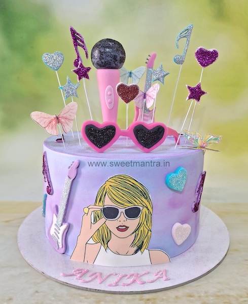 Taylor Swift cake
