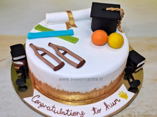 Physiotherapist graduation cake